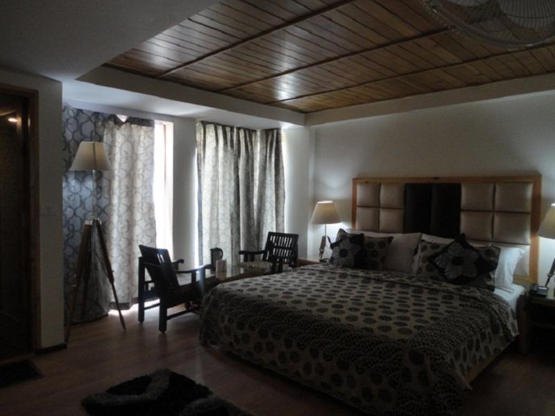 Swiss Wood Hotel Manāli Esterno foto